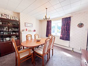 Dining Room- click for photo gallery